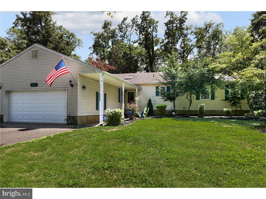 36 Georgetown Rd, Columbus, NJ 08022 - photo 1