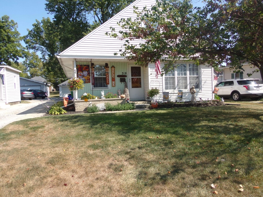 318 N Spruce St, Saint Marys, OH 45885 - photo 1