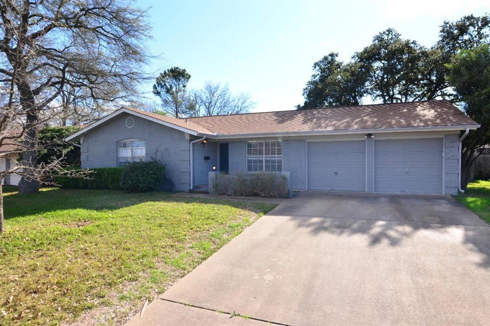1007 Bob White Dr, Austin, TX 78758 - photo 1