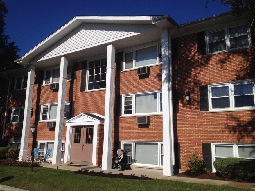 15W630 Lexington St unit 2A, Elmhurst, IL 60126 - photo 1