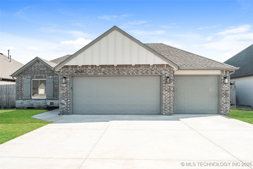 22620 E 102nd St S, Broken Arrow, OK 74014 - photo 1