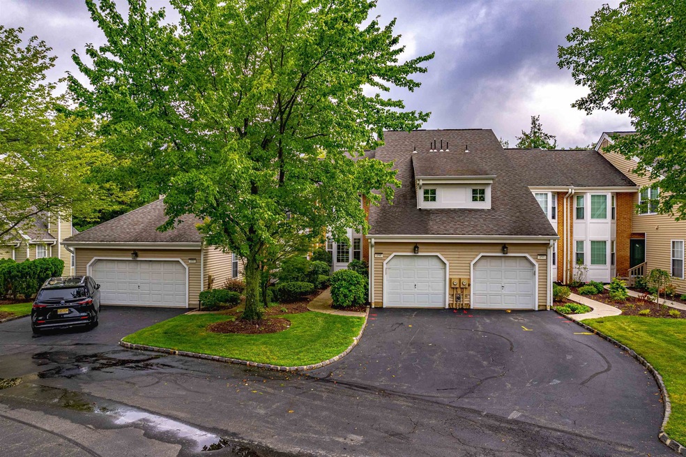 298 Araneo Dr unit 298, West Orange, NJ 07052 - photo 1