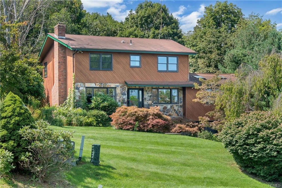 8 Holland Ct, Monroe, NY 10950 - photo 1