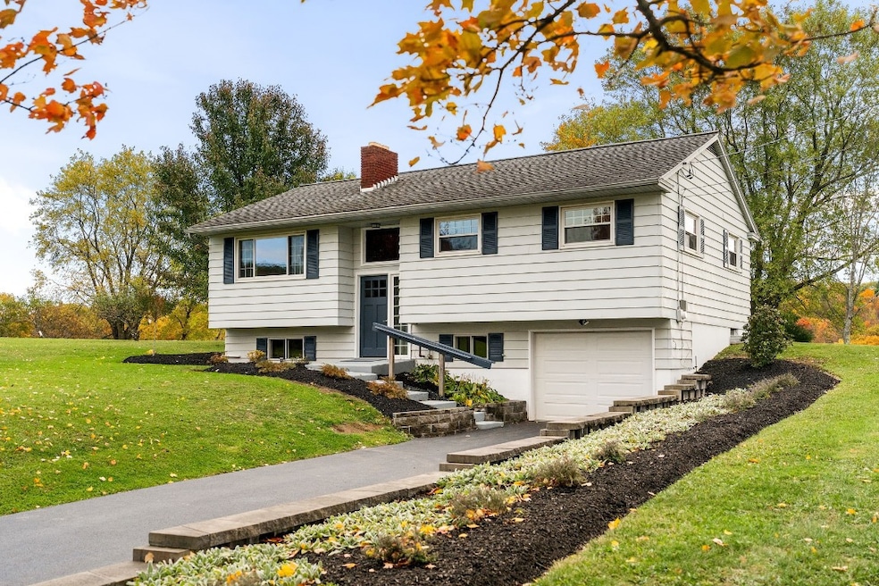 Under Contract $220,000 • Co-Listing Agent