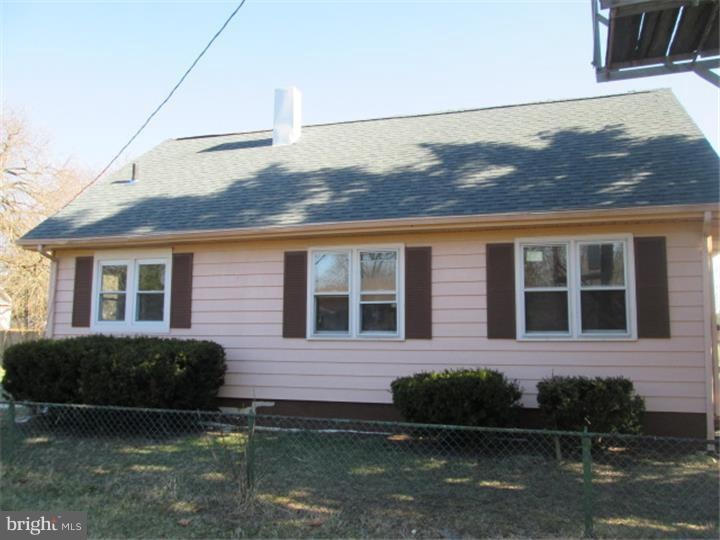 301 Whitman Ave, Lindenwold, NJ 08021 - photo 1