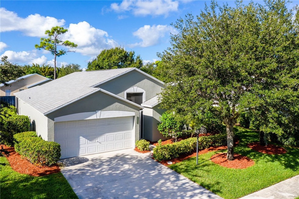 593 Willow Ct, Sebastian, FL 32958 - photo 1