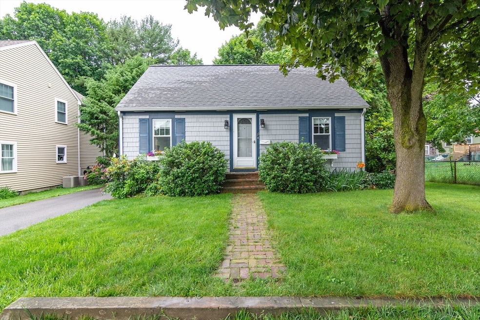 11 2nd St, Weymouth, MA 02188 - photo 1