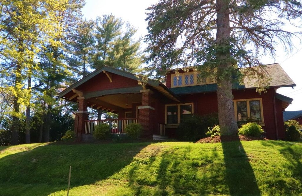 Sold $380,000 • Co-Listing Agent