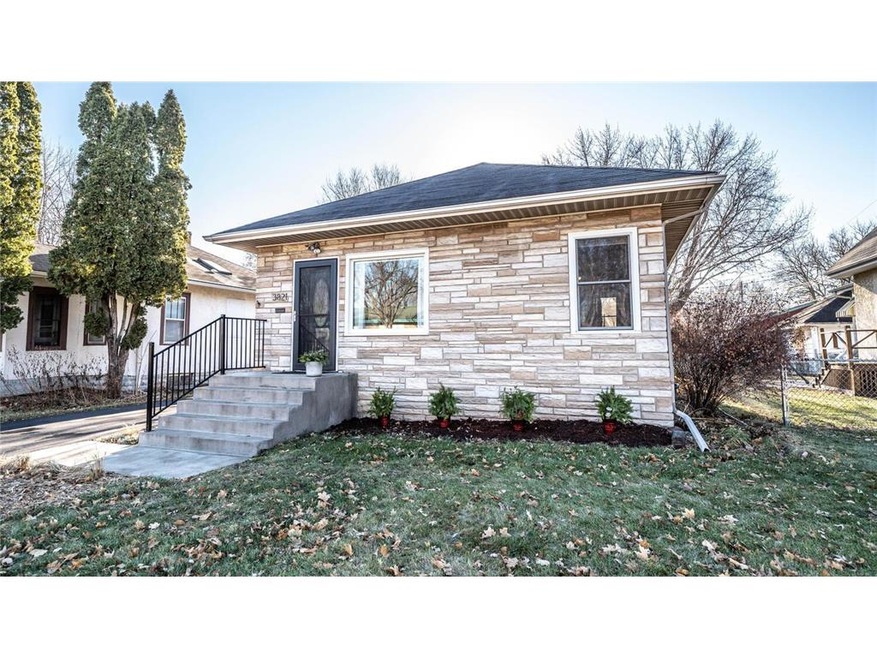 Welcome to this Howe neighborhood bungalow!