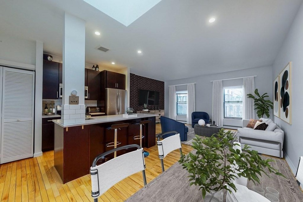 148 Warren Ave unit 4, Boston, MA 02116 - photo 1