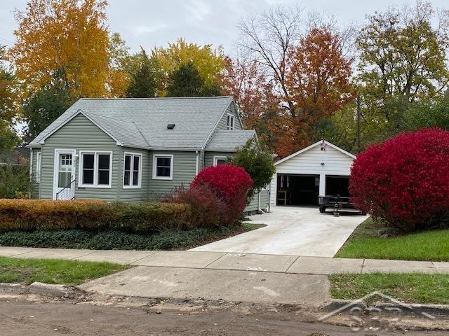 607 Glendale Ave, Lansing, MI 48910 - photo 1