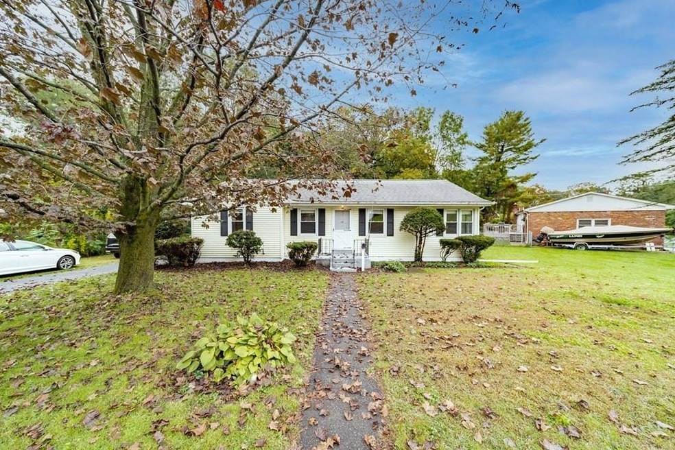 102 Homestead Ave, Holyoke, MA 01040 - photo 1