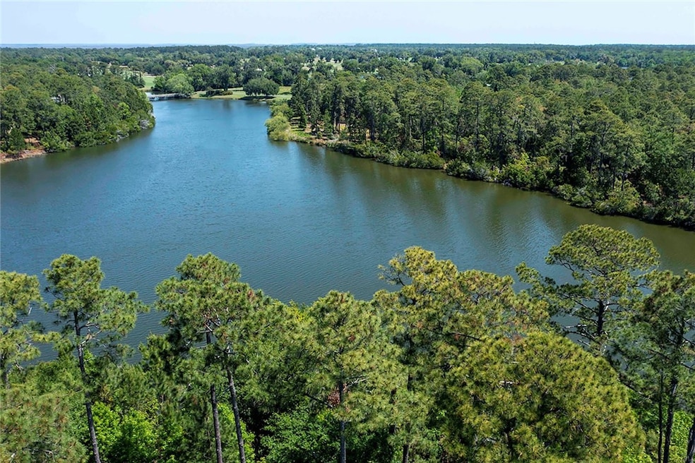 25 Logan Cir, Saint Simons Island, GA 31522 - photo 1