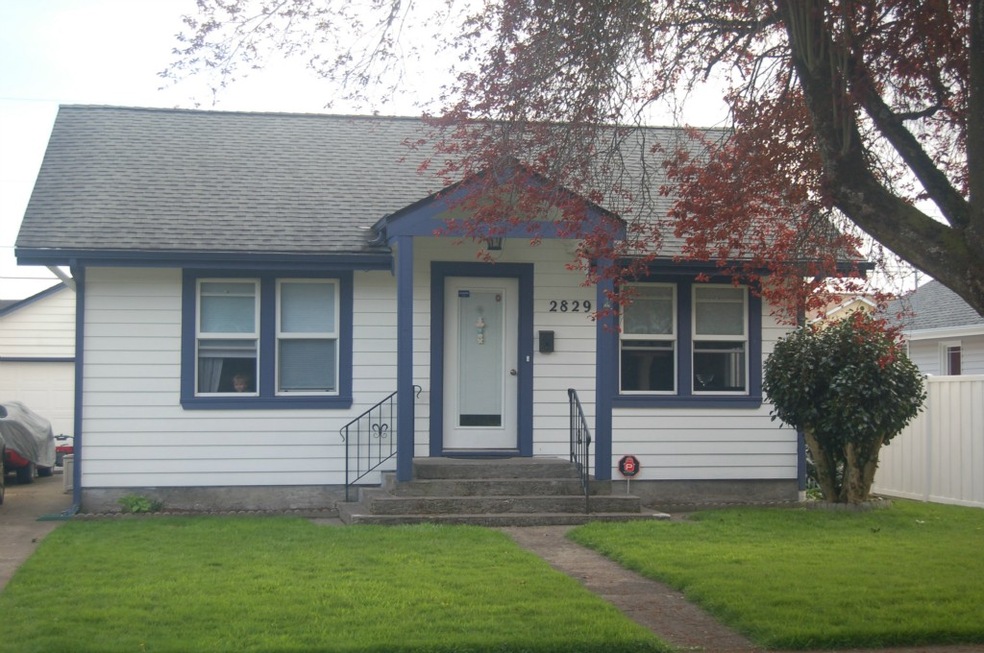 2829 Garfield St, Longview, WA 98632 - photo 1