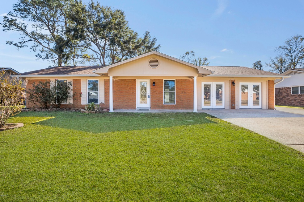 2073 Gladewood Drive Biloxi 39532