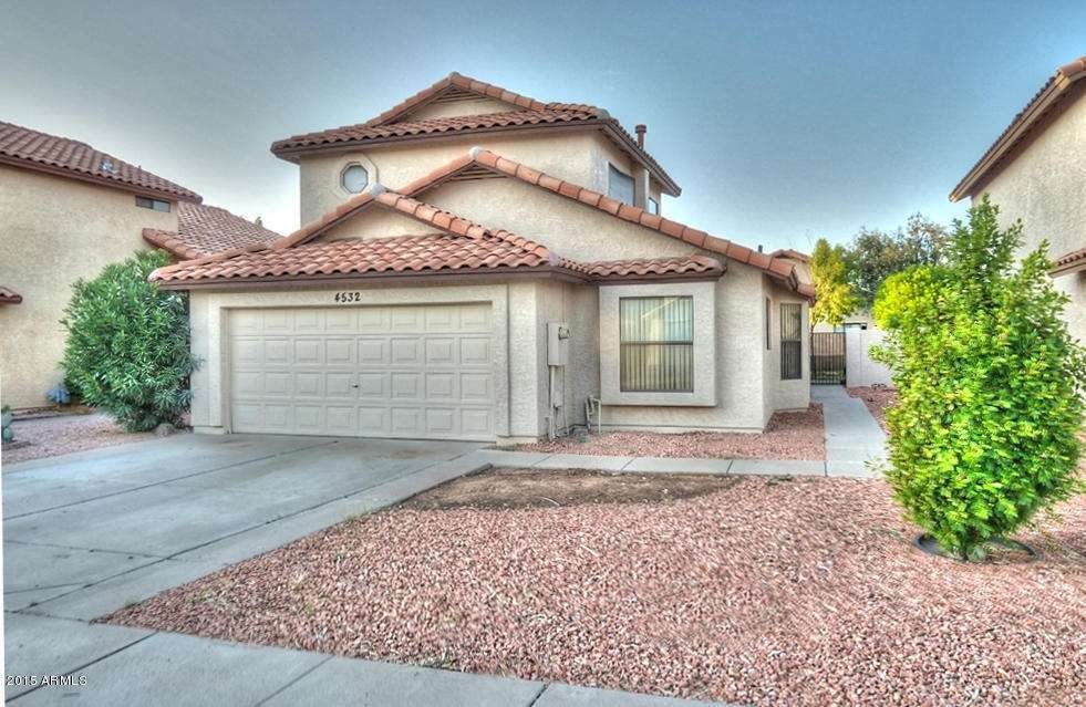 BEAUTIFUL CURB APPEAL