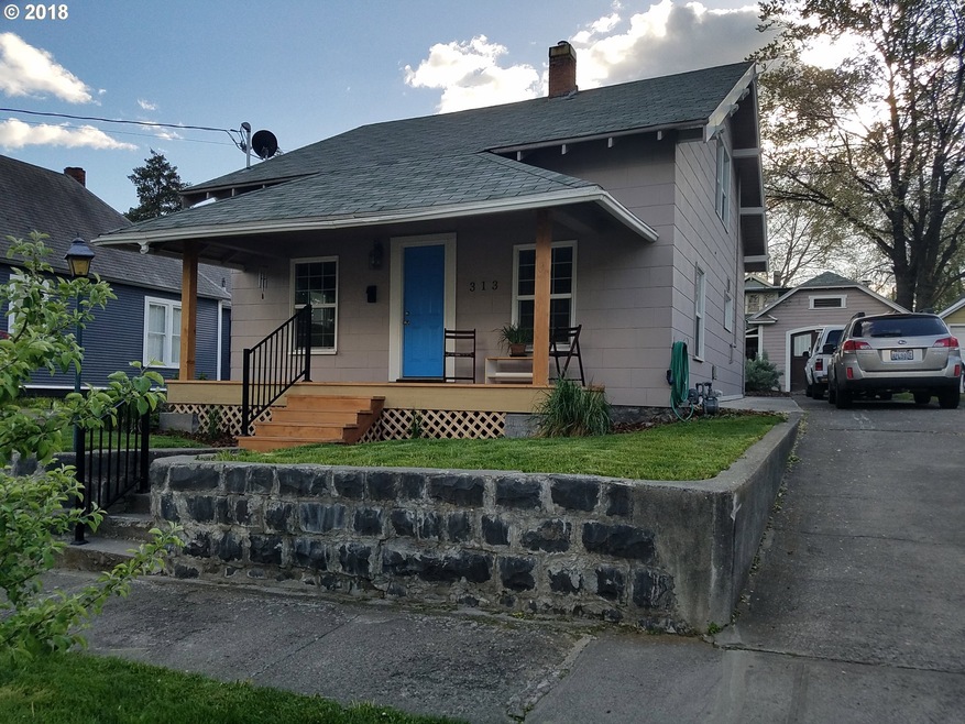 313 NW 6th St, Pendleton, OR 97801 - photo 1