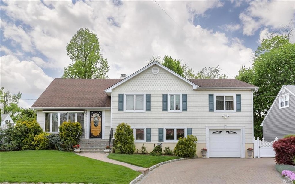 51 Davenport Rd, Yonkers, NY 10710 - photo 1