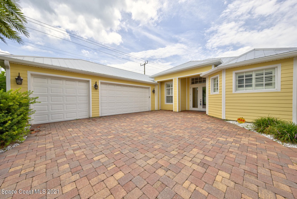 410 S 11th St, Cocoa Beach, FL 32931 - photo 1