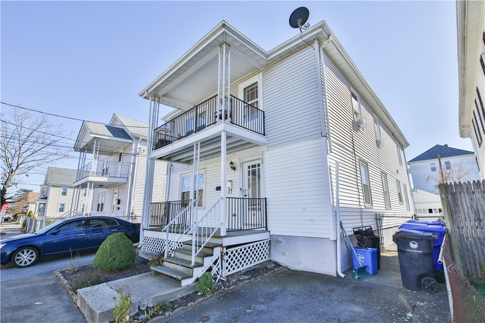 87 Columbine Ave unit 1, Pawtucket, RI 02861 - photo 1