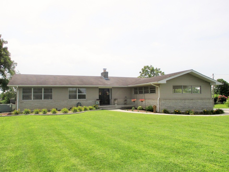 1204 Fairfield Pike, Shelbyville, TN 37160 - photo 1