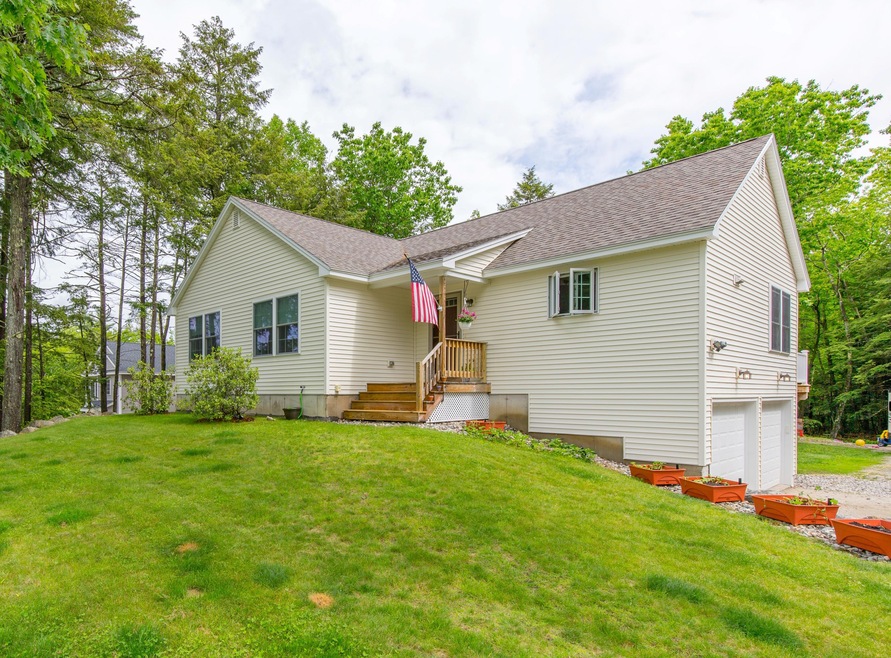 7 Magnolia Dr, Gray, ME 04039 - photo 1