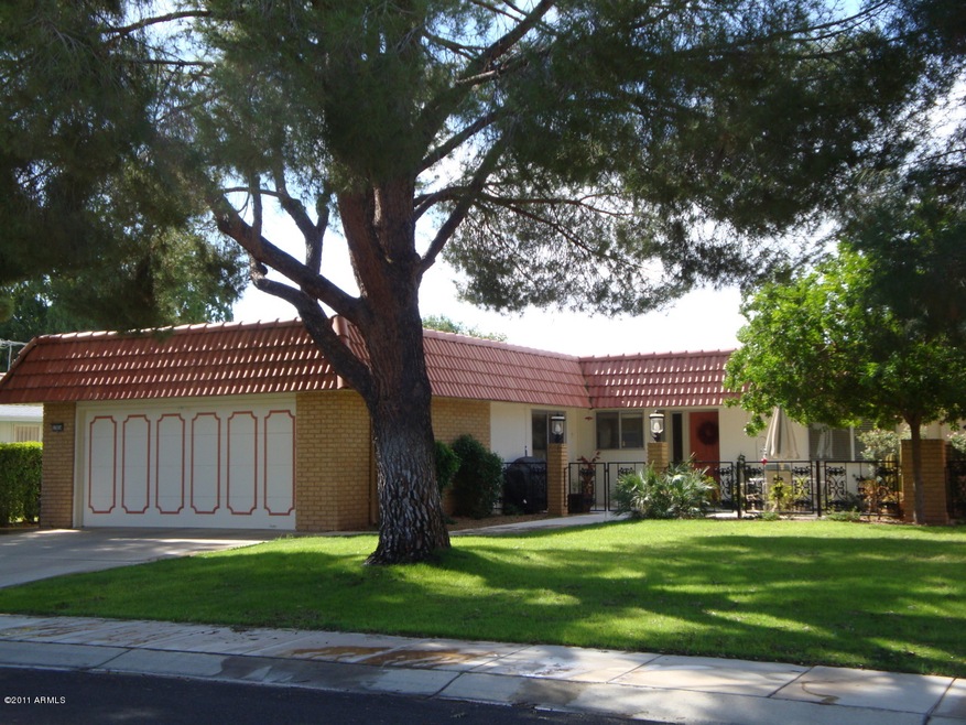 17834 N 102nd Dr, Sun City, AZ 85373 - photo 1