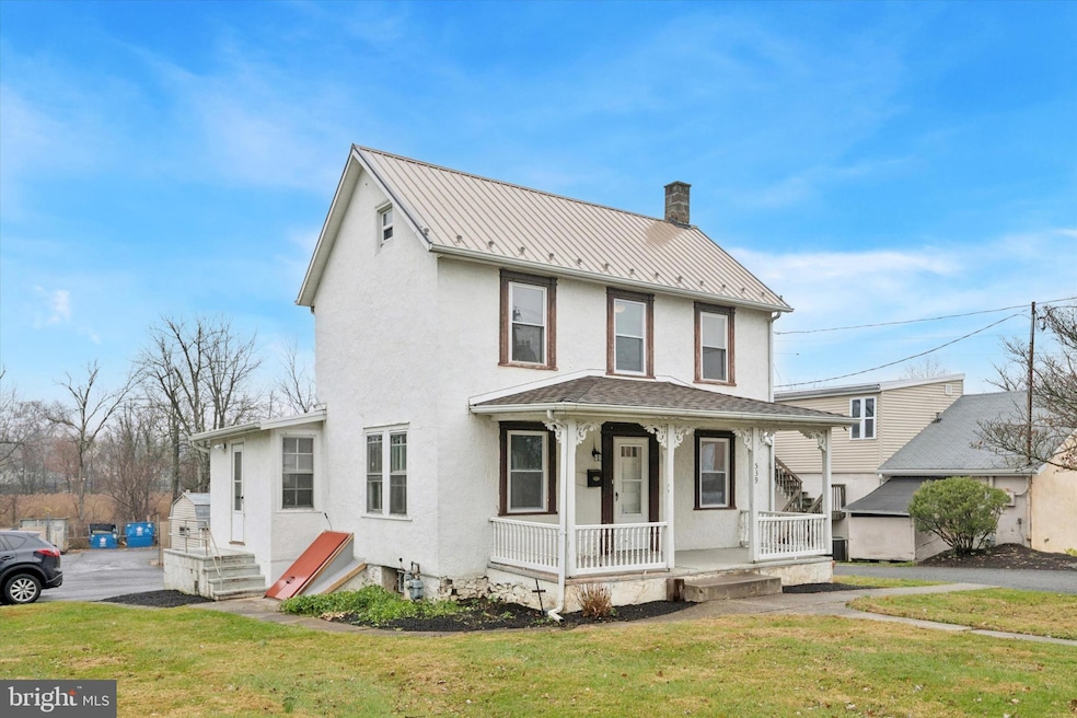 539 E South St, Kennett Square, PA 19348 - photo 1