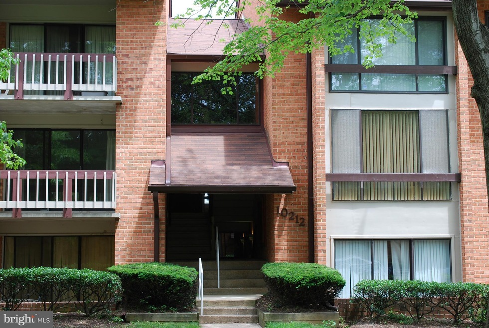 10212 Bushman Dr unit 213, Oakton, VA 22124 - photo 1