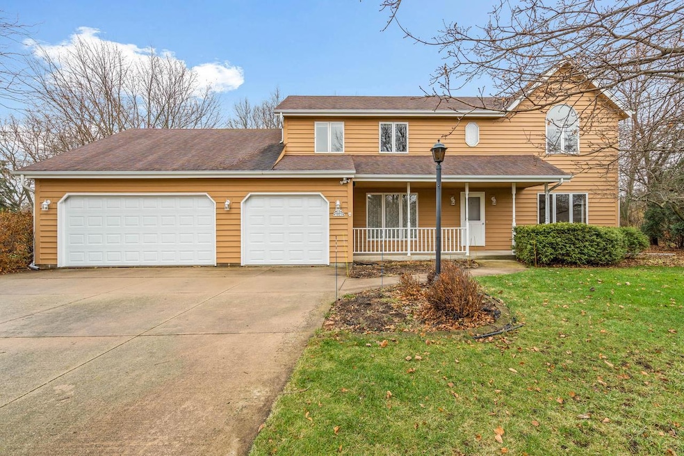 W154N10218 Regency Ct S, Germantown, WI 53022 - photo 1