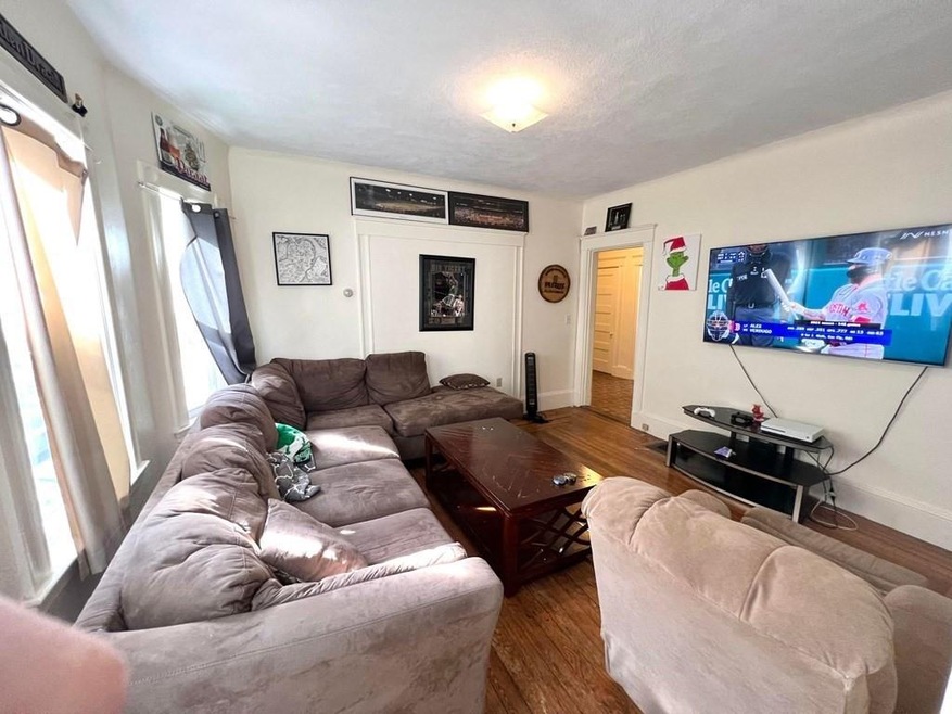 161 Willow Ave unit 1, Somerville, MA 02144 - photo 1