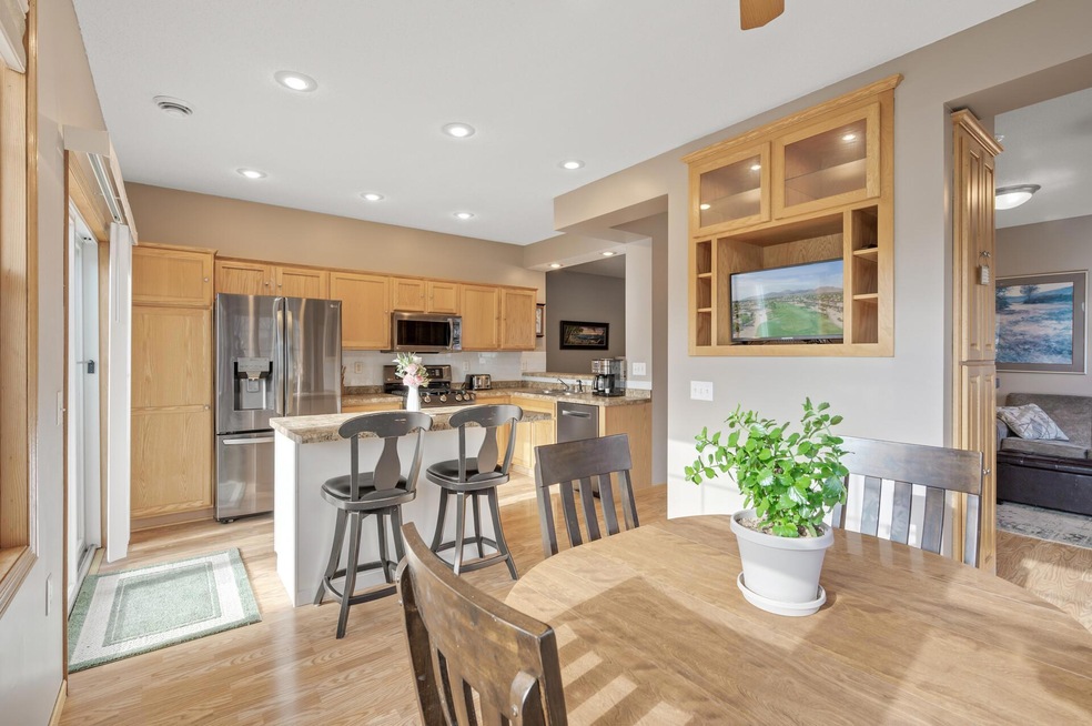 Kitchen/Dining Rooms