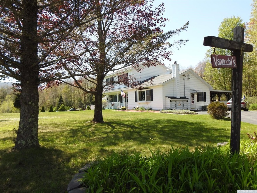 36 Pleasant View Dr, Tannersville, NY 12485 - photo 1