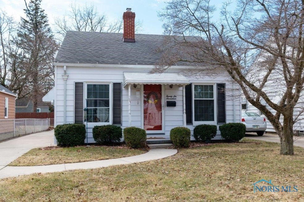 2617 Gracewood Rd, Toledo, OH 43613 - photo 1