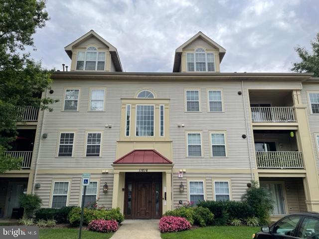 11816 Eton Manor Dr unit 102, Germantown, MD 20876 - photo 1