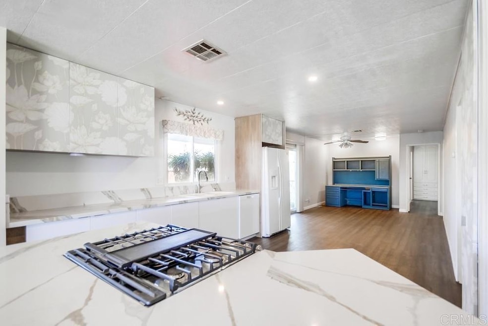 For Sale $575,000 • Co-Listing Agent