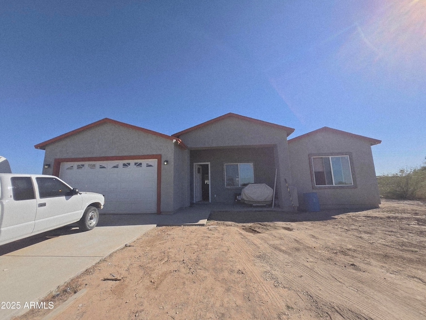 14233 S Burma Rd, Arizona City, AZ 85123 - photo 1
