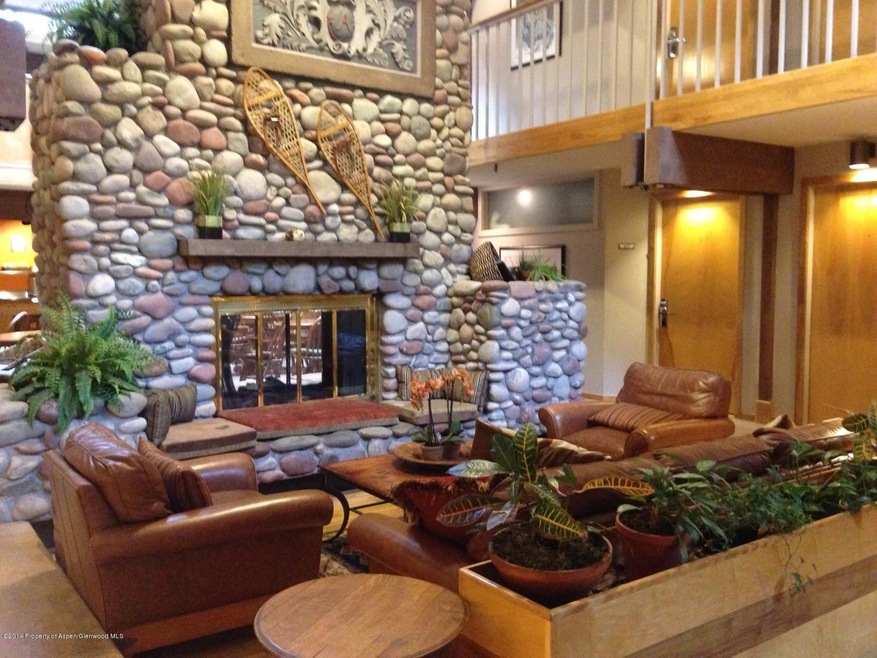 Common Living Room 2