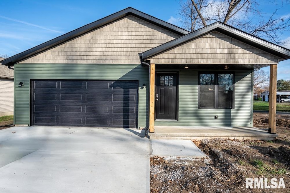 1801 W Adams St, Herrin, IL 62948 - photo 1