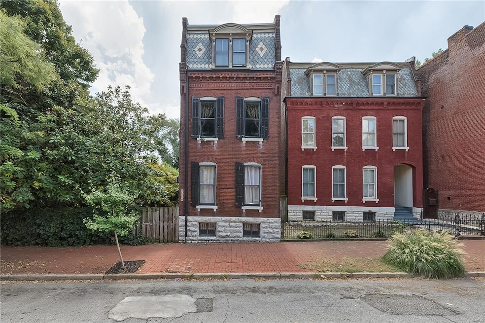 1010 Allen Ave, Saint Louis, MO 63104 - photo 1