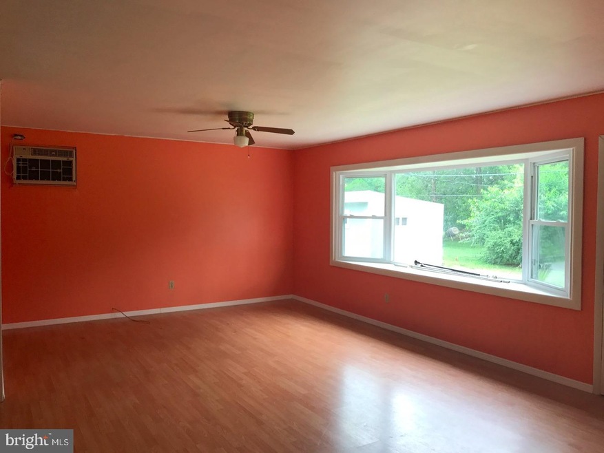 16 Babbitt Ln, Willingboro, NJ 08046 - photo 1