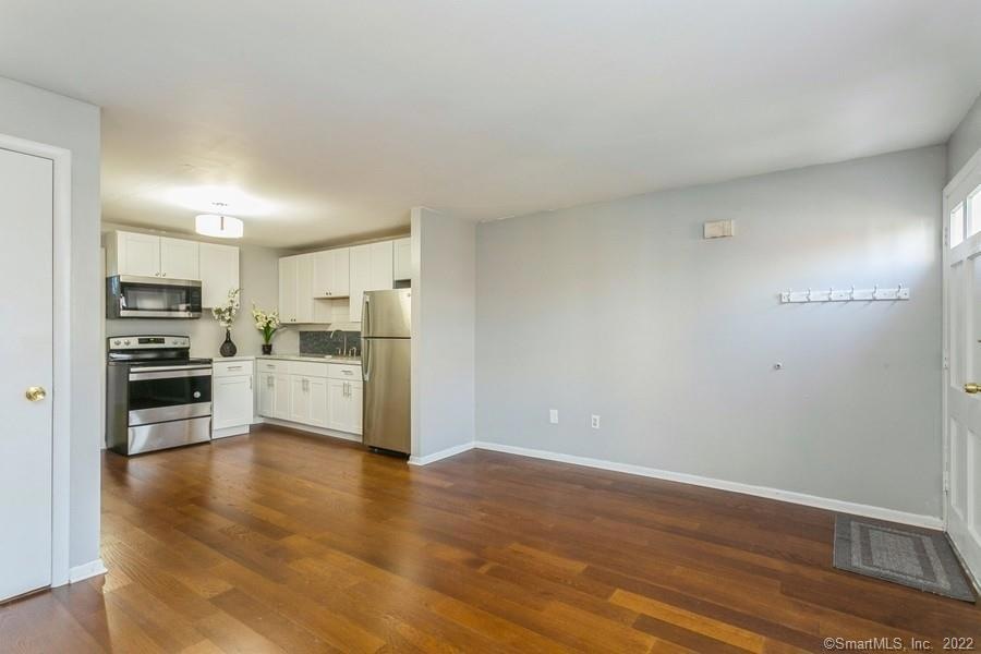 102 Pumpkin Hill Rd unit 2, New Milford, CT 06776 - photo 1