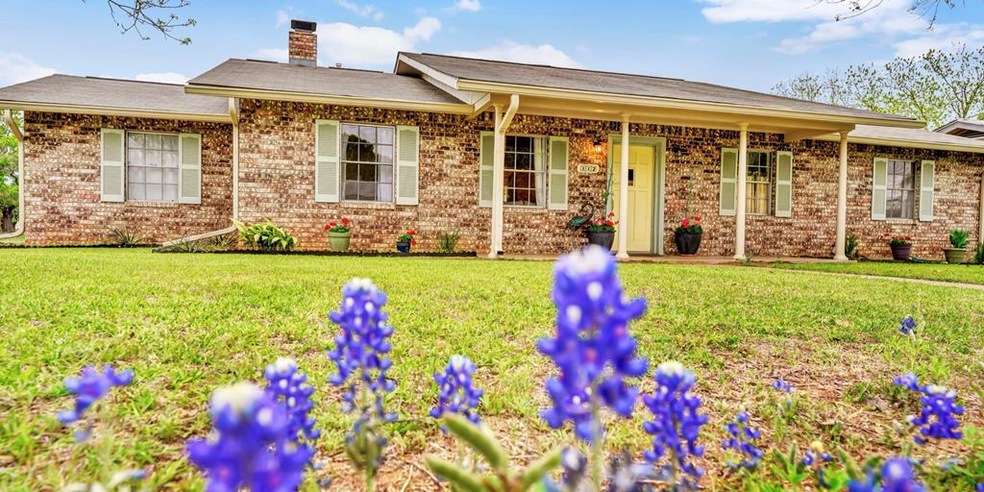 112 Glenmoor Dr, Fredericksburg, TX 78624 - photo 1