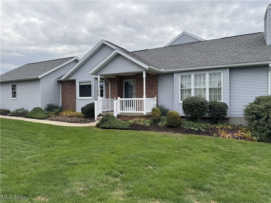 1357 S Azalea Blvd, Barberton, OH 44203 - photo 1