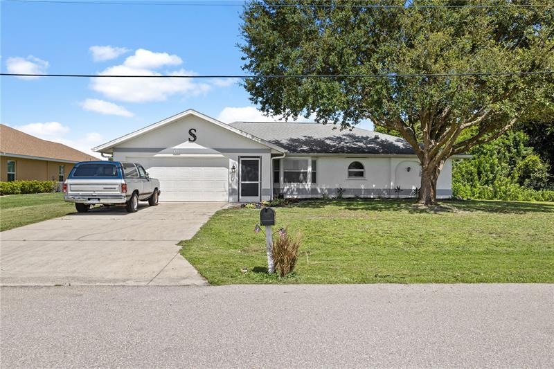 132 Mocha Ct, Punta Gorda, FL 33983 - photo 1