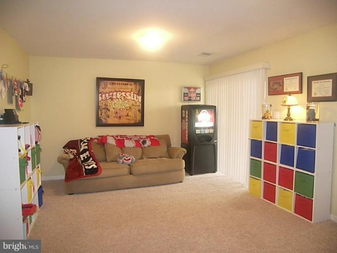 6705 Emmanuel Ct, Gainesville, VA 20155 - photo 1