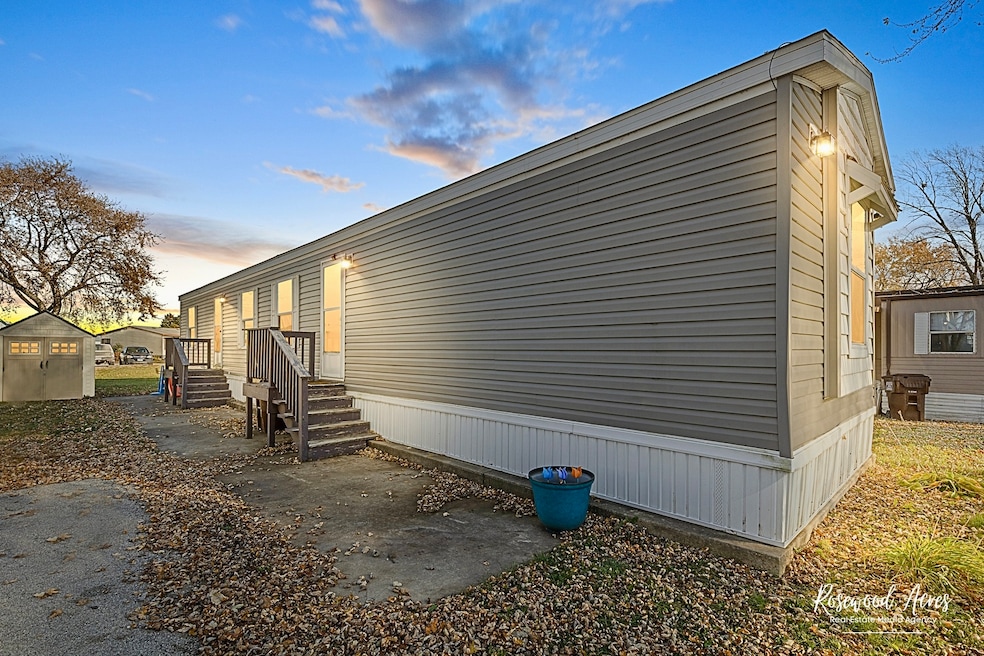 unlisted-address, Manteno, IL 60950 - photo 1