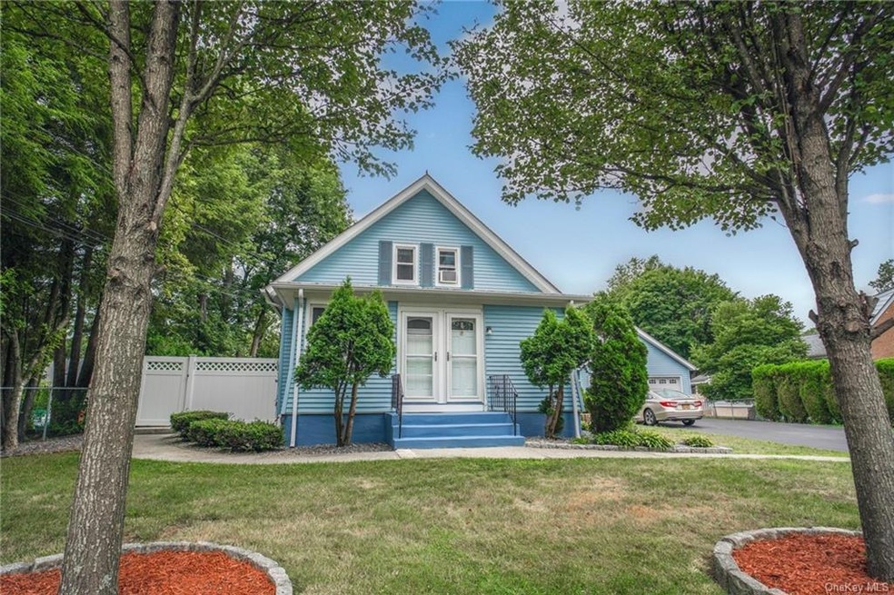 3 Elm St, Cortlandt Manor, NY 10567 - photo 1