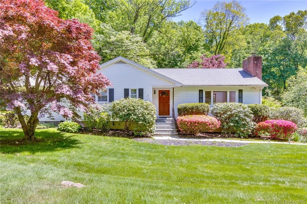 121 Todd Ln, Briarcliff Manor, NY 10510 - photo 1