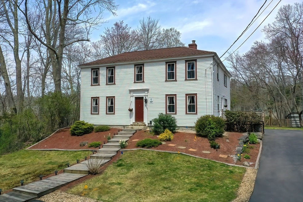 588 Franklin St, Wrentham, MA 02093 - photo 1
